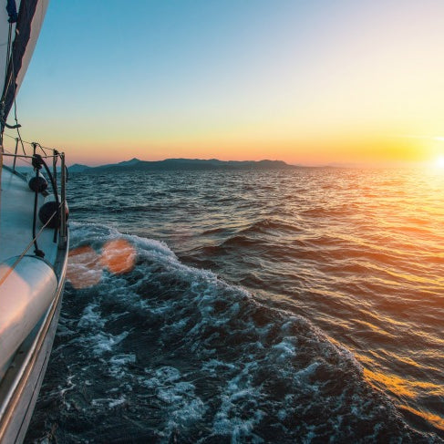 spreading ashes by boat